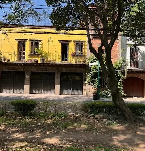Artist's Or Couple's Casita &