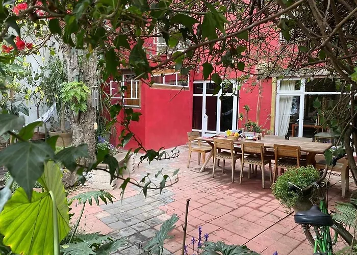 Holiday home Artist's Or Couple's Casita & *