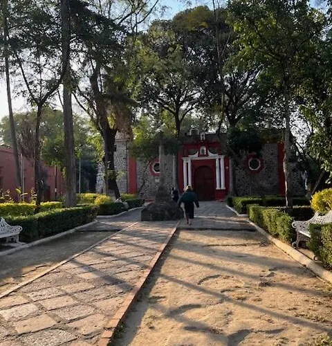 Artist's Or Couple's Casita & *